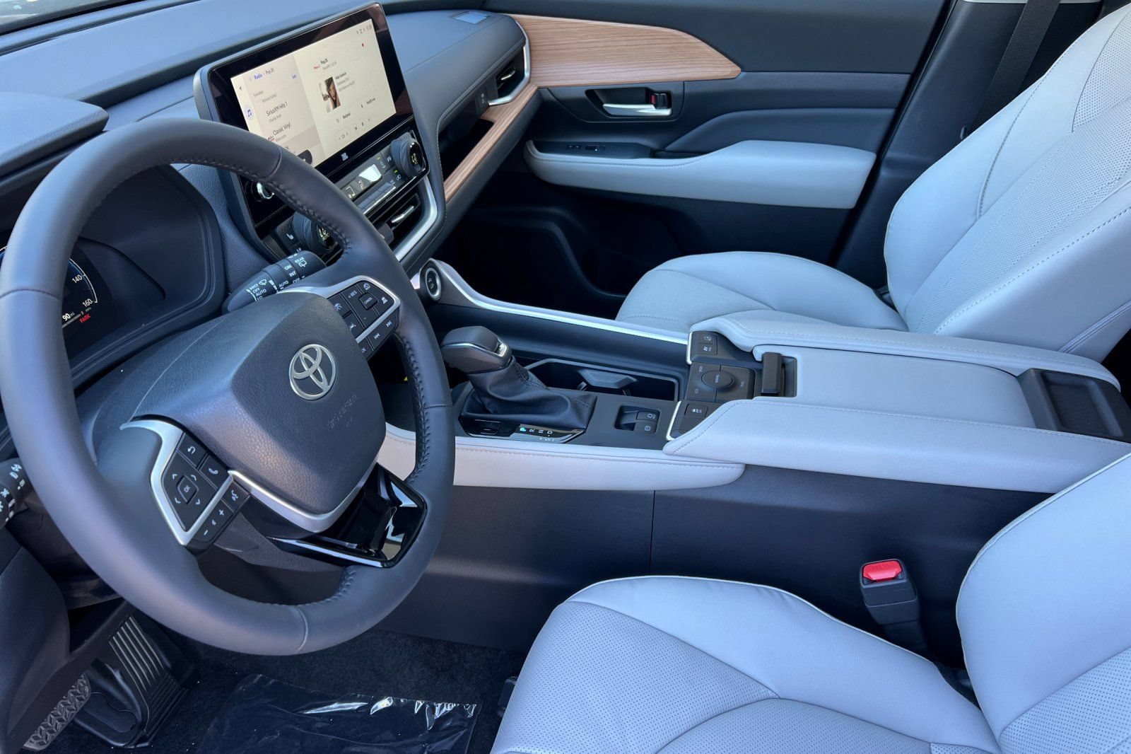 New 2026 Toyota Grand Highlander AWD Hybrid image 10