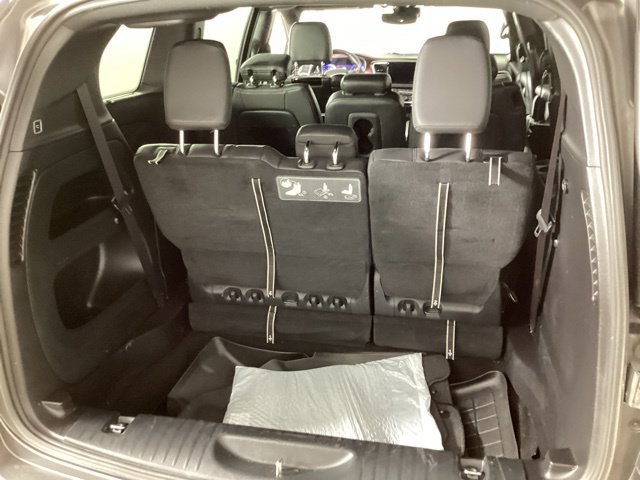 Used 2019 Chrysler Pacifica Touring-L FWD image 33