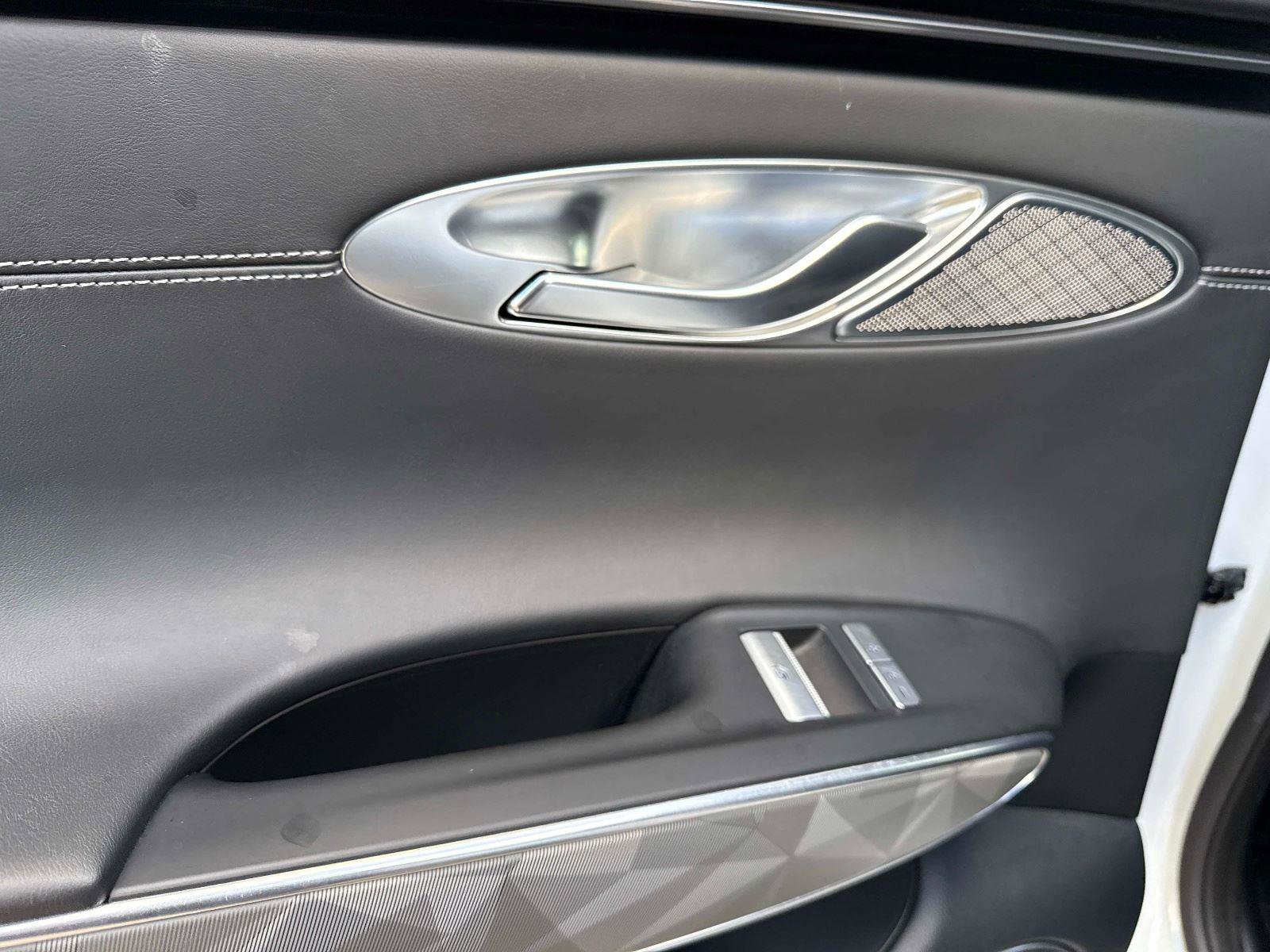 Used 2025 Genesis GV70 3.5T Sport w/ Sport Advanced Package image 12