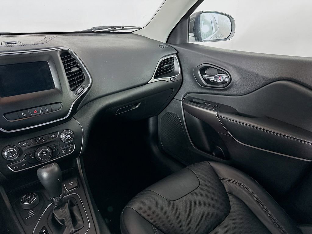 Certified 2021 Jeep Cherokee Latitude Lux image 33