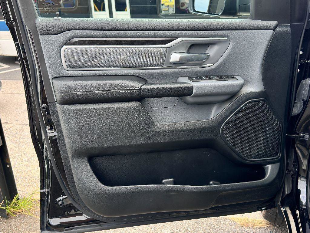 Used 2021 RAM 1500 Big Horn image 17