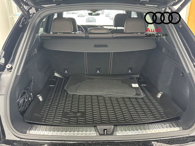 Used 2025 Audi Q5 Premium image 14