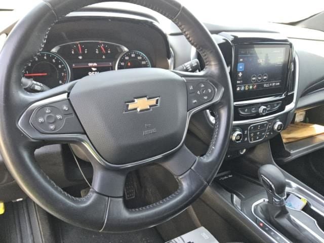 Used 2022 Chevrolet Traverse LT FWD image 7