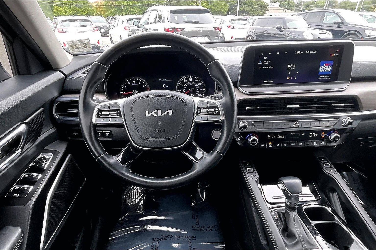 Used 2022 Kia Telluride EX w/ EX Premium Package AWD/4WD image 5