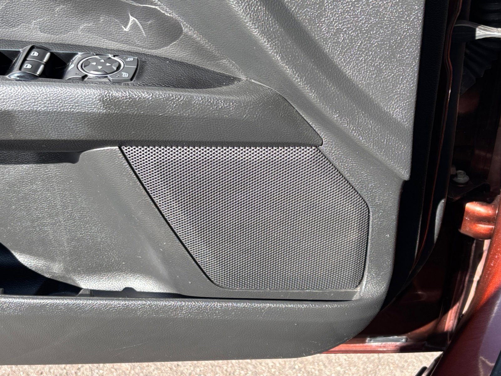 Used 2015 Ford Fusion SE w/ Equipment Group 202A image 25