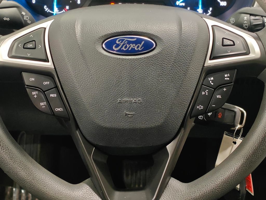 Used 2014 Ford Fusion SE FWD image 5