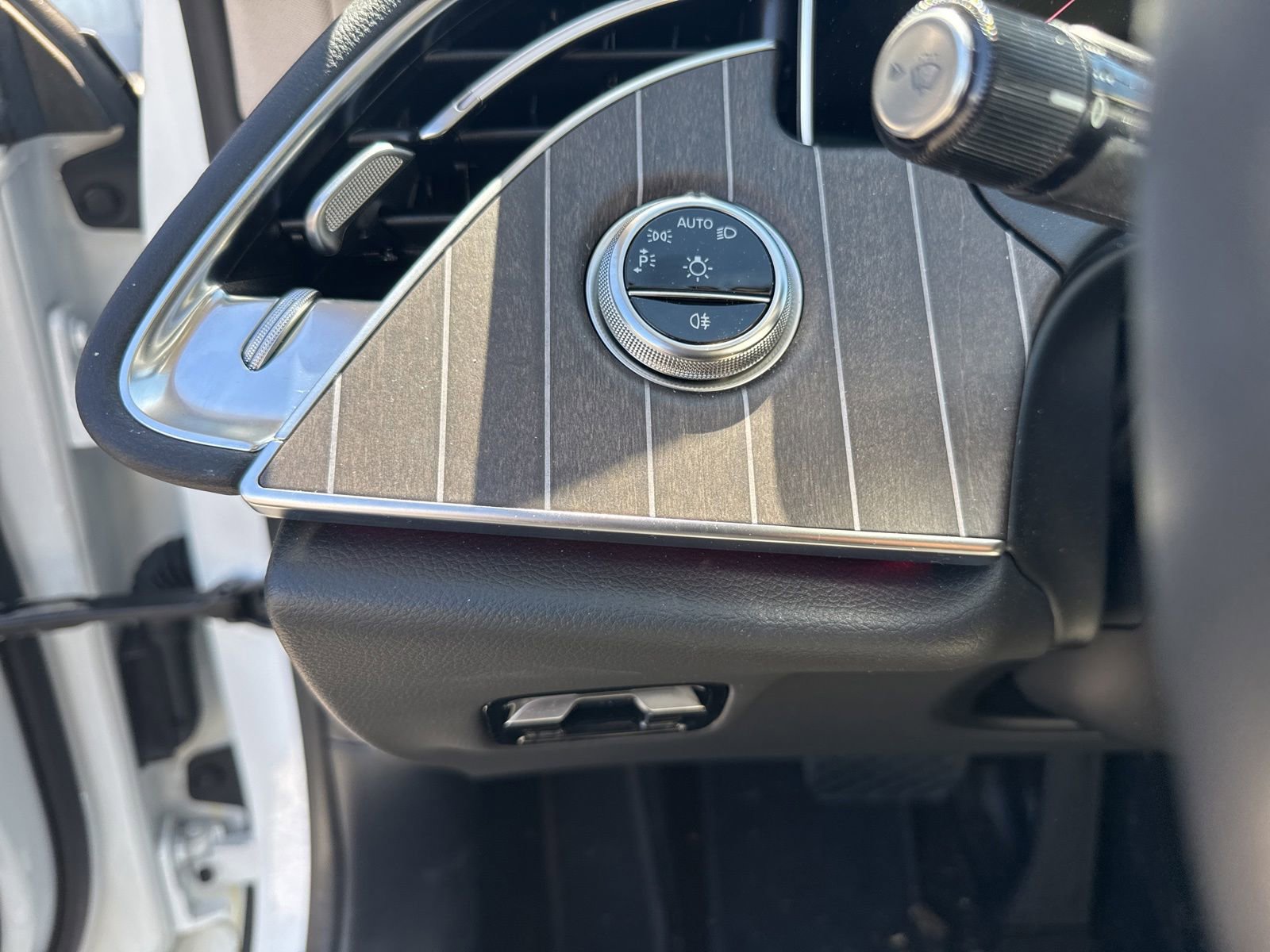 Used 2025 Mercedes-Benz E 350 Sedan image 24