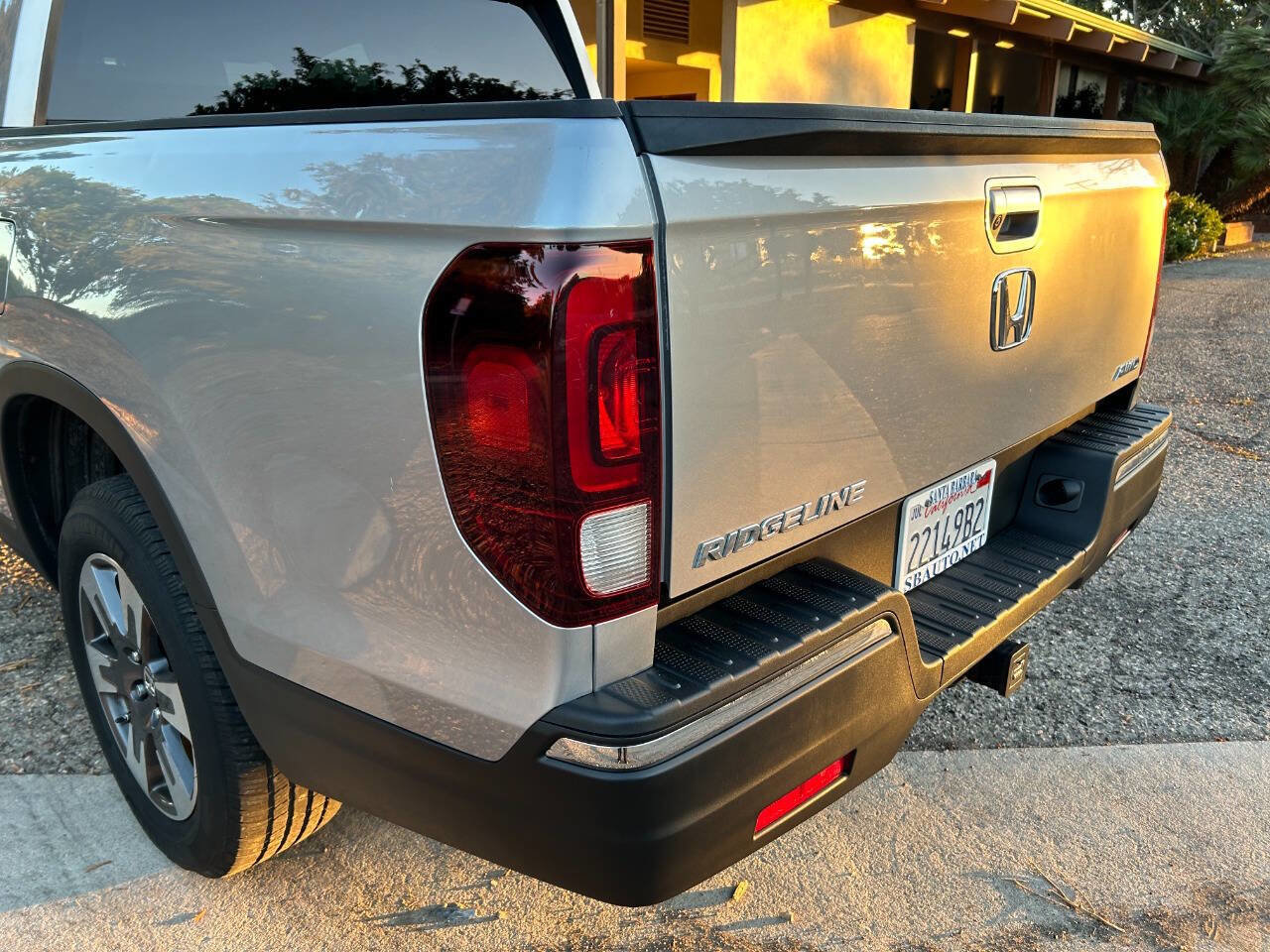 Used 2017 Honda Ridgeline RTL-T image 24