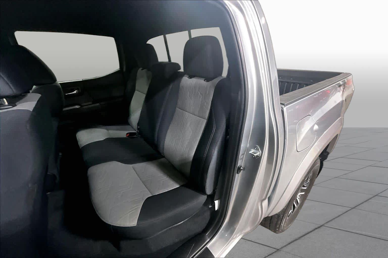 Used 2023 Toyota Tacoma TRD Sport w/ Technology Package AWD/4WD image 21