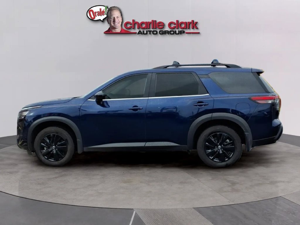 Certified 2026 Nissan Pathfinder SV FWD image 2