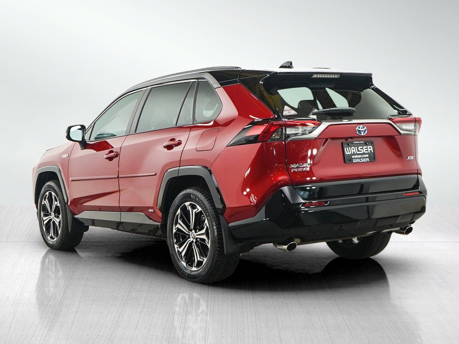 Used 2023 Toyota RAV4 XSE w/ Premium Package AWD/4WD image 3