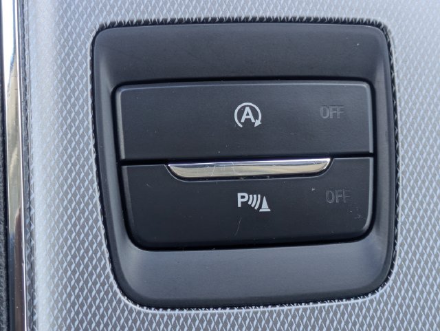 Used 2021 Ford Edge Titanium w/ Cargo Accessory Package FWD image 31