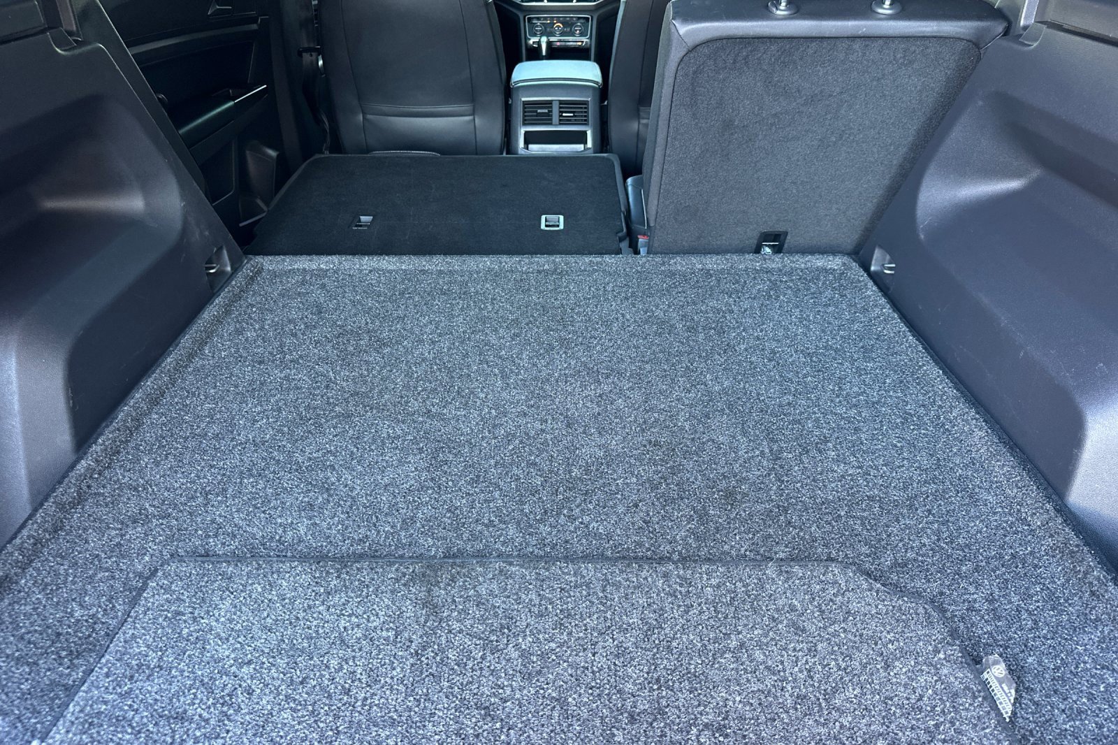 Used 2020 Volkswagen Atlas Cross Sport SEL image 12