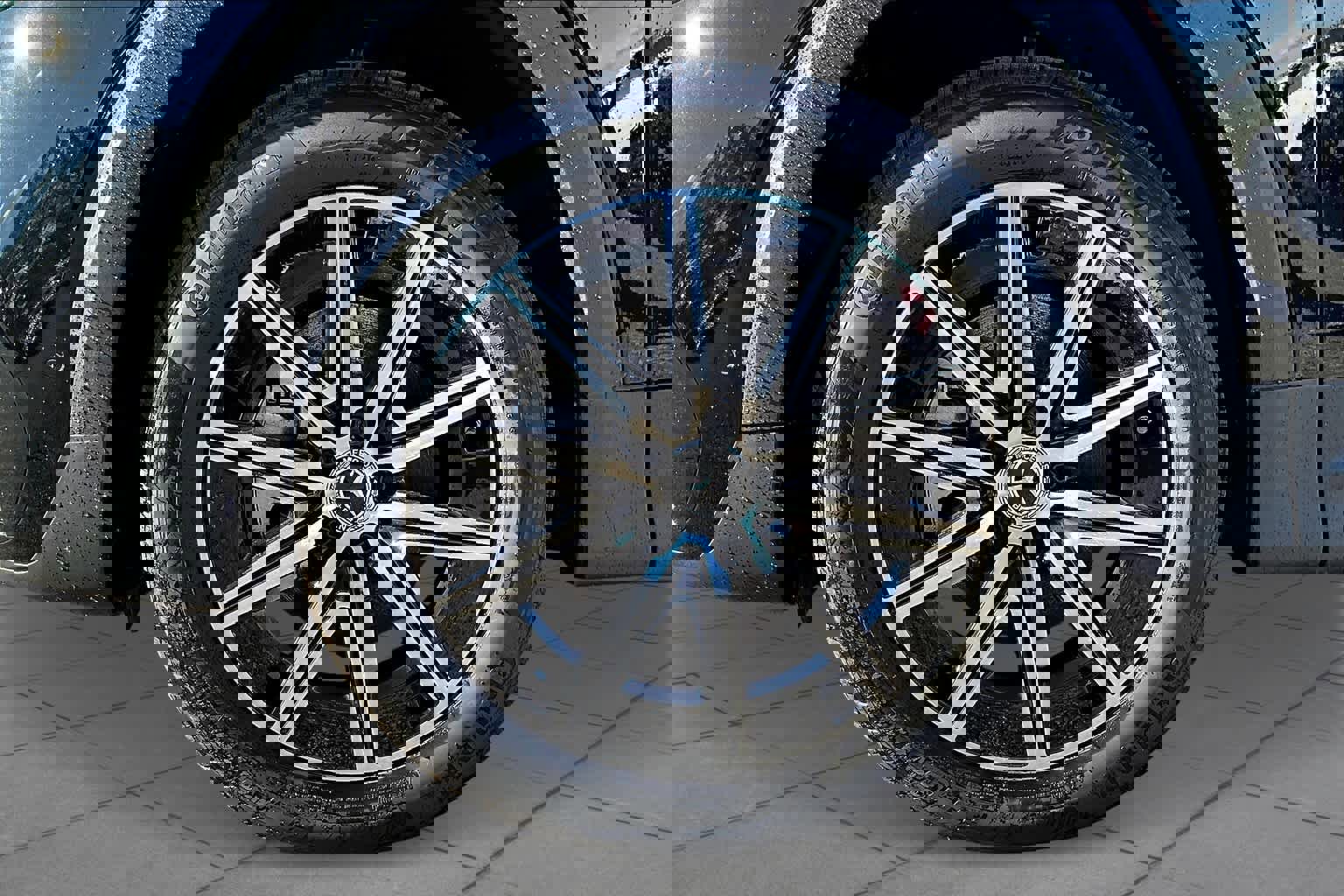 Used 2024 Mercedes-Benz EQB 350 4MATIC SUV image 11