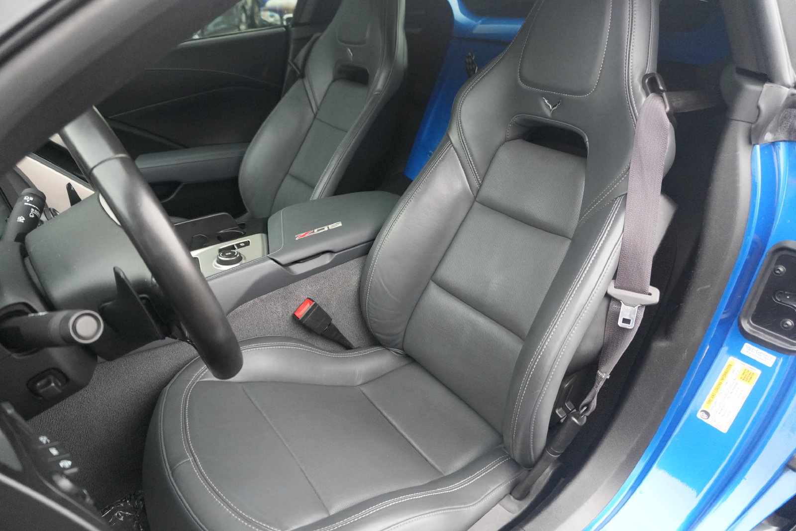 Used 2016 Chevrolet Corvette Z06 w/ 2LZ Preferred Equipment Group RWD image 19