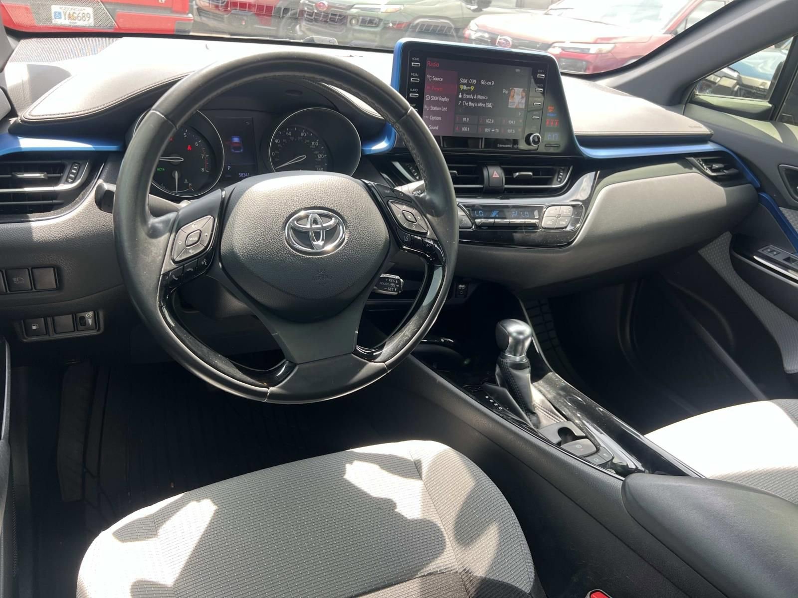 Used 2019 Toyota C-HR XLE FWD image 22