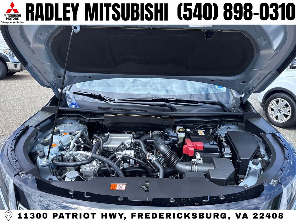 New 2026 Mitsubishi Outlander SE image 16