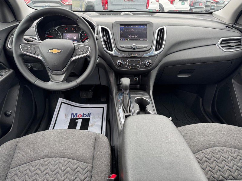 Used 2023 Chevrolet Equinox LT image 11