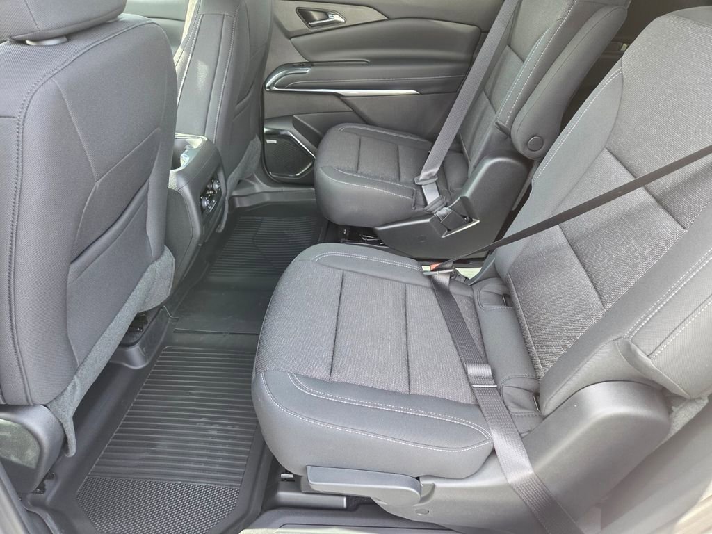 New 2026 Chevrolet Traverse LT w/ Enhanced Driving Package FWD image 7