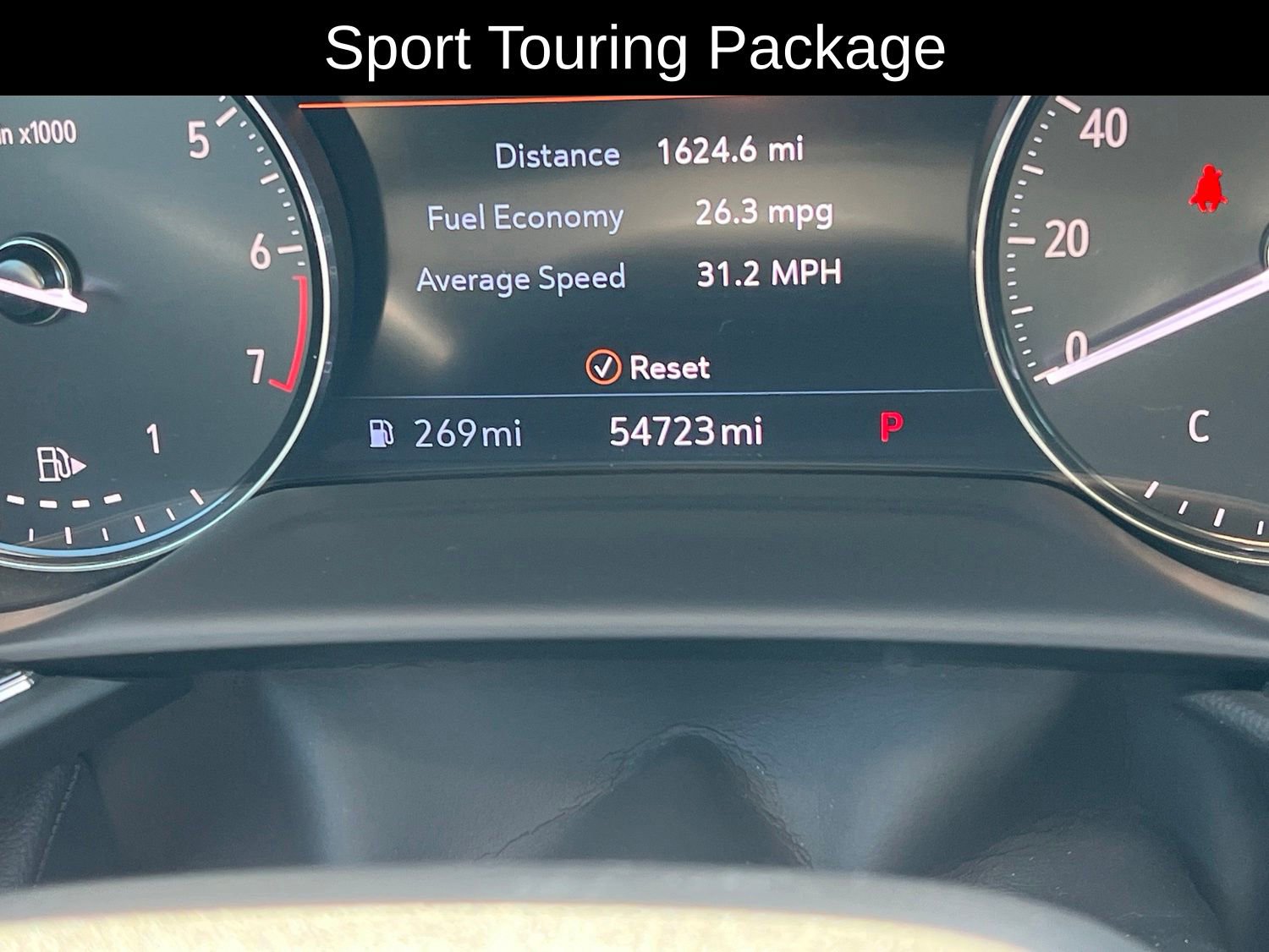 Used 2022 Buick Envision Essence w/ Sport Touring Package FWD image 5