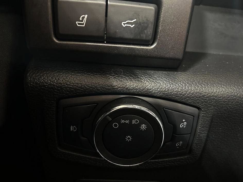 Used 2020 Ford Expedition Limited w/ Texas Edition Package AWD/4WD image 16