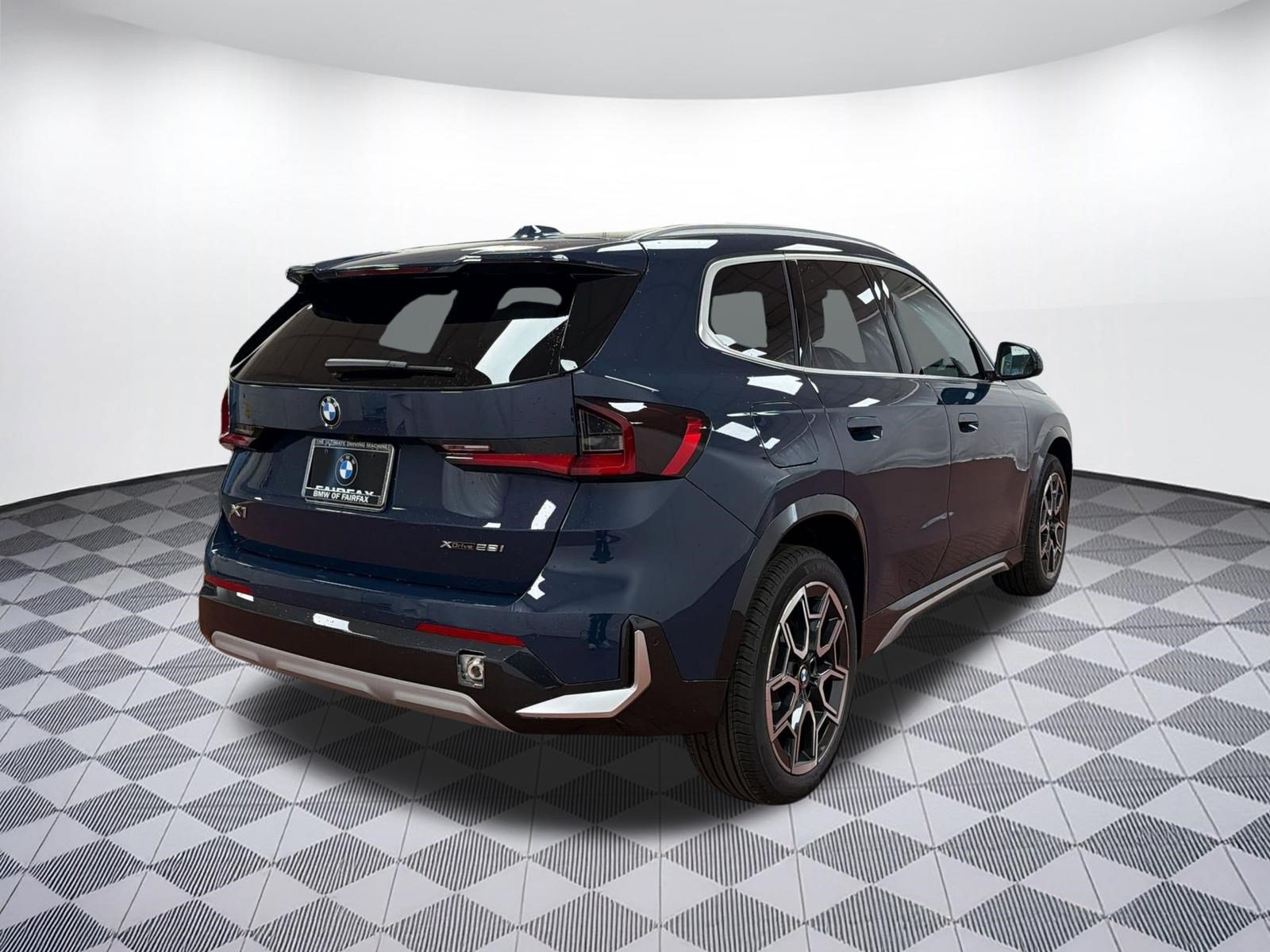 Used 2026 BMW X1 xDrive28i w/ Convenience Package AWD/4WD image 9