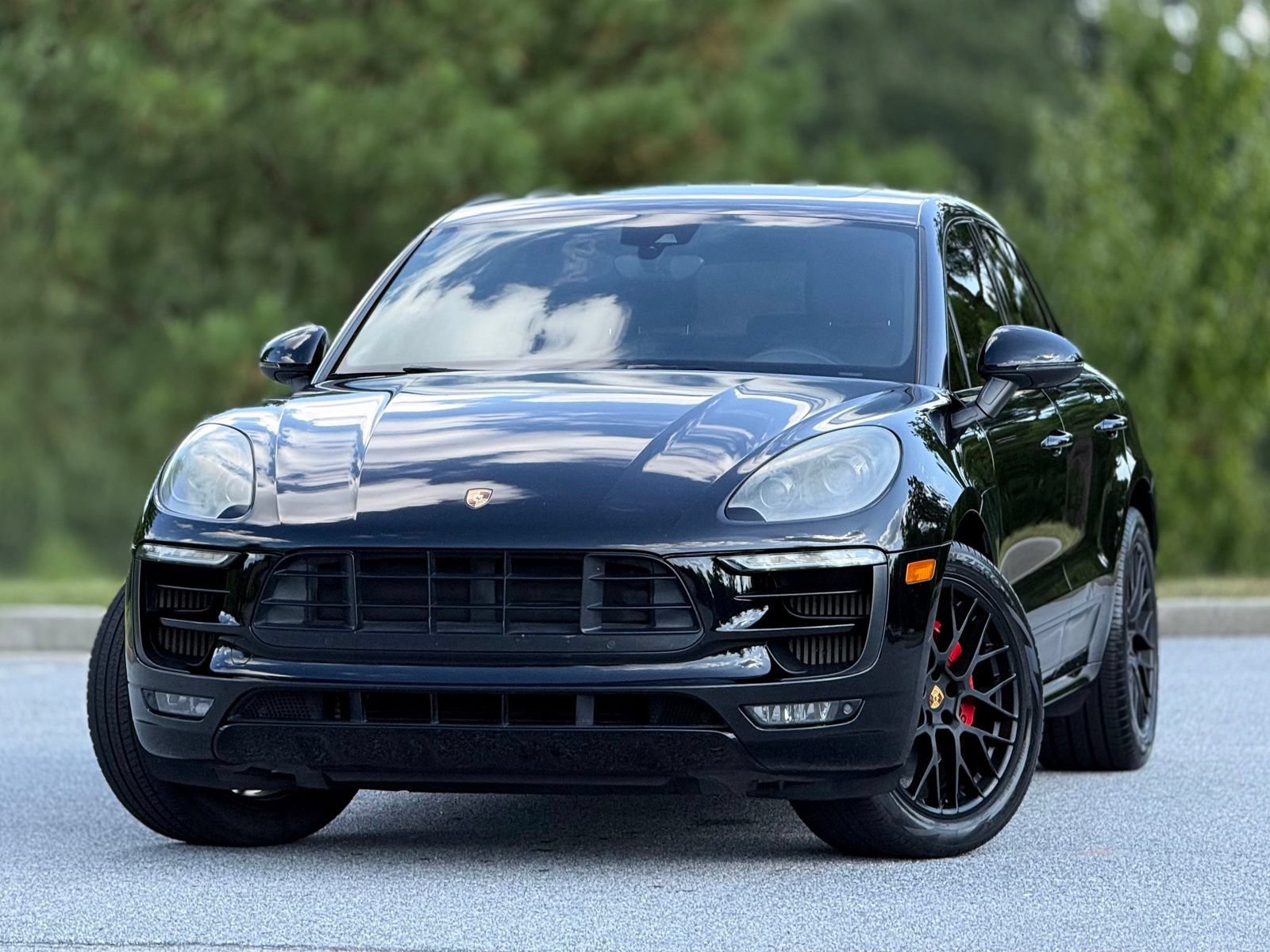 Used 2017 Porsche Macan GTS AWD/4WD image 2