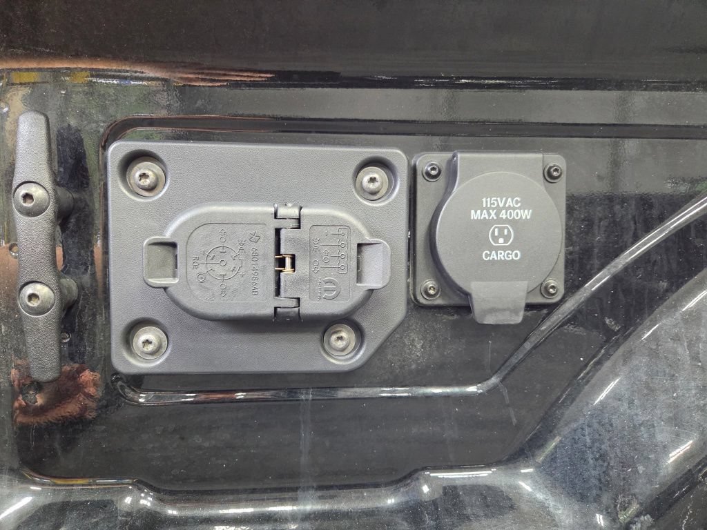 Used 2025 RAM 2500 Tradesman AWD/4WD image 11