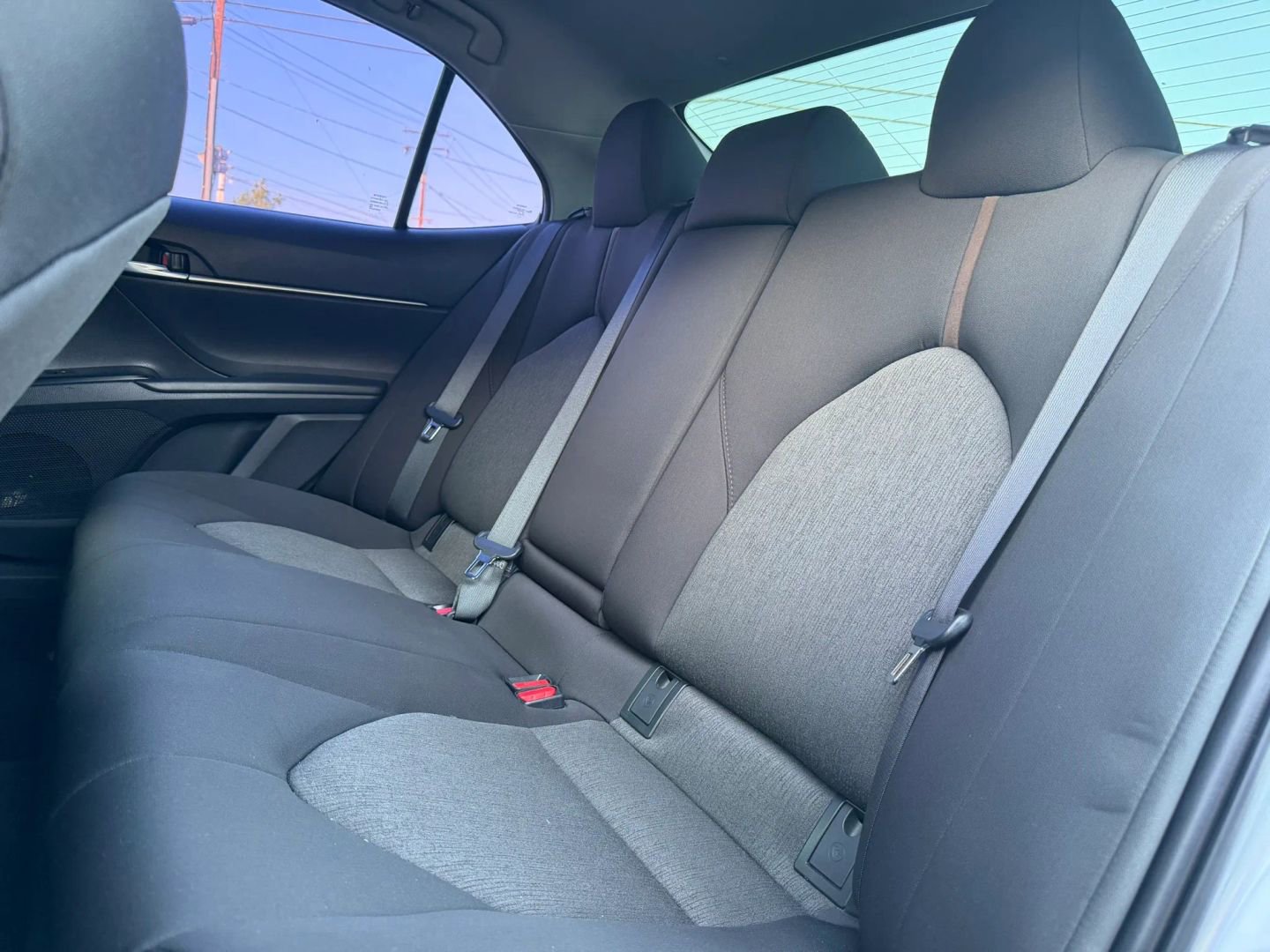 Used 2019 Toyota Camry LE FWD image 12