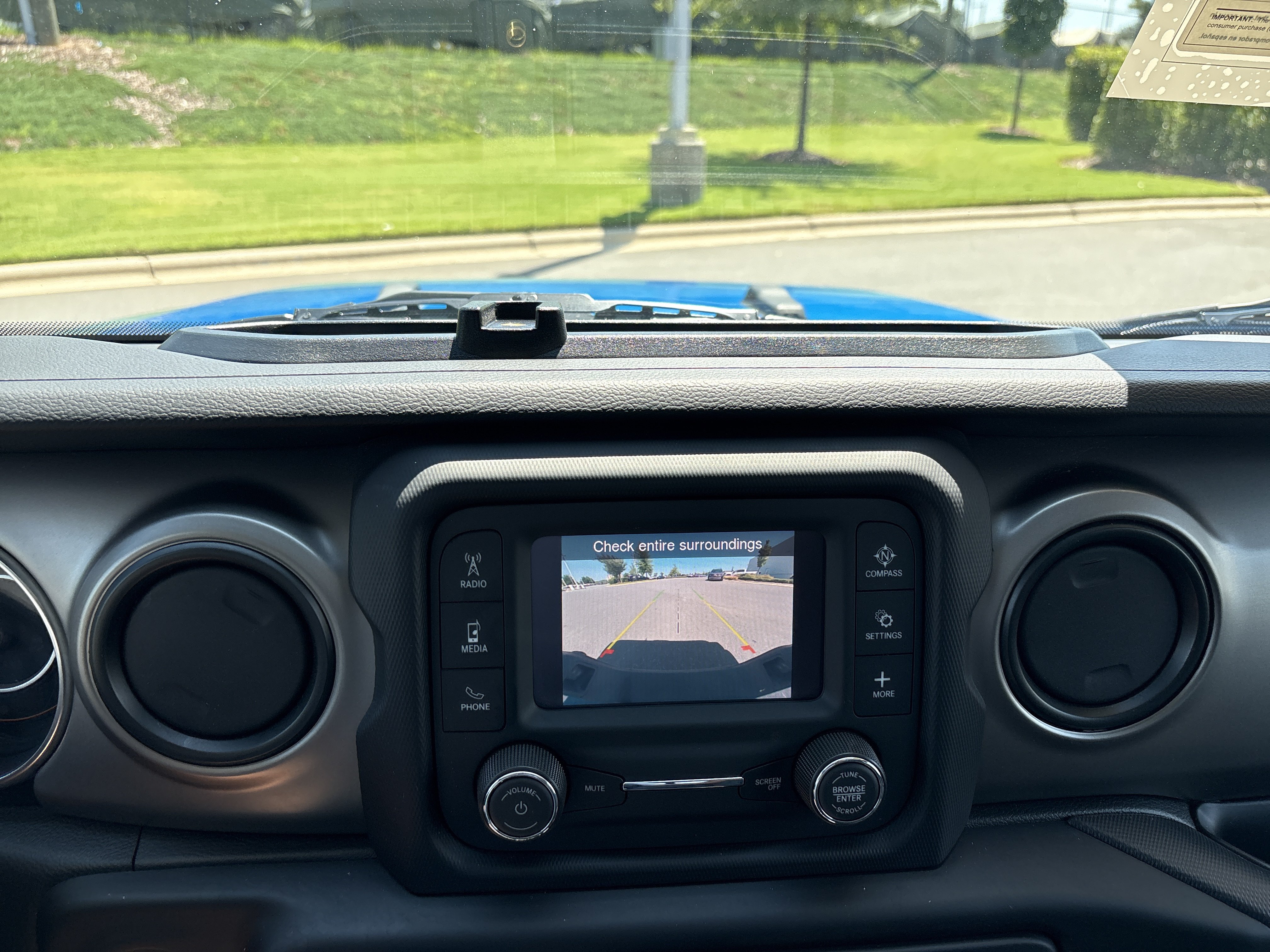 Used 2021 Jeep Gladiator Sport AWD/4WD image 29