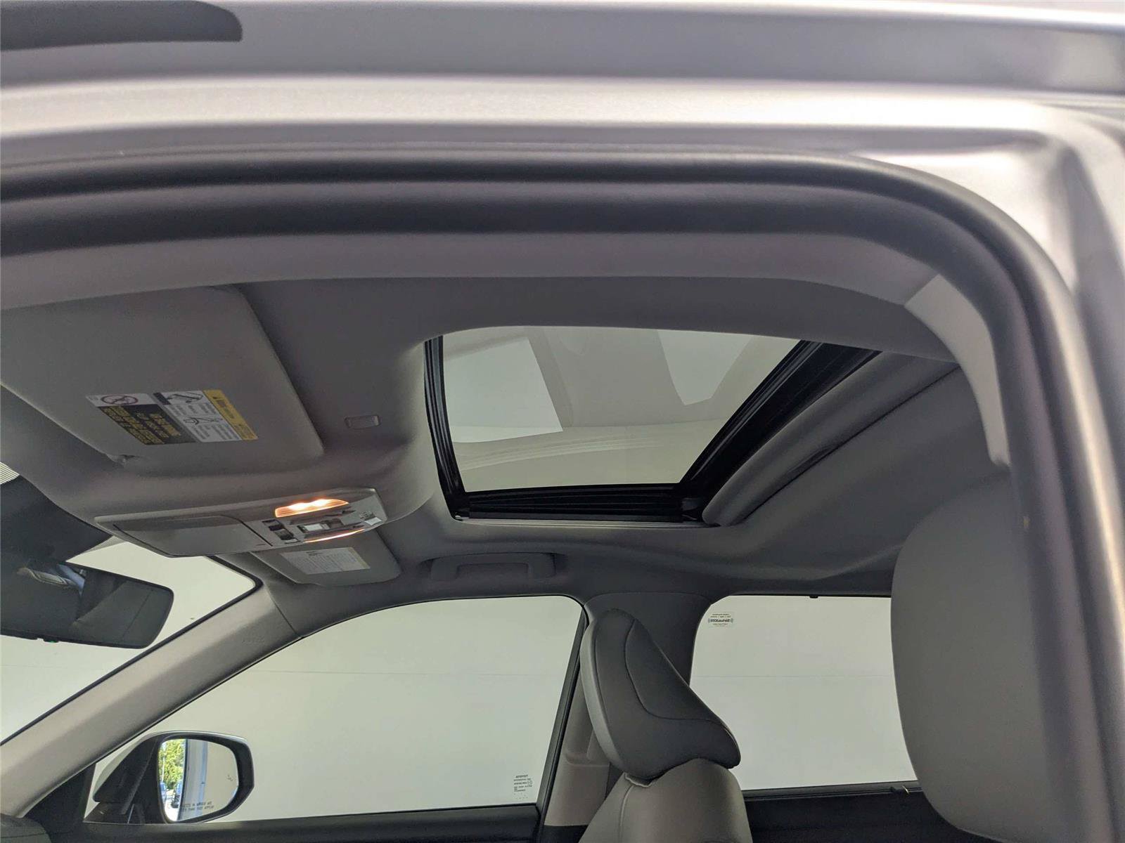 Certified 2020 Toyota Highlander XLE FWD image 16