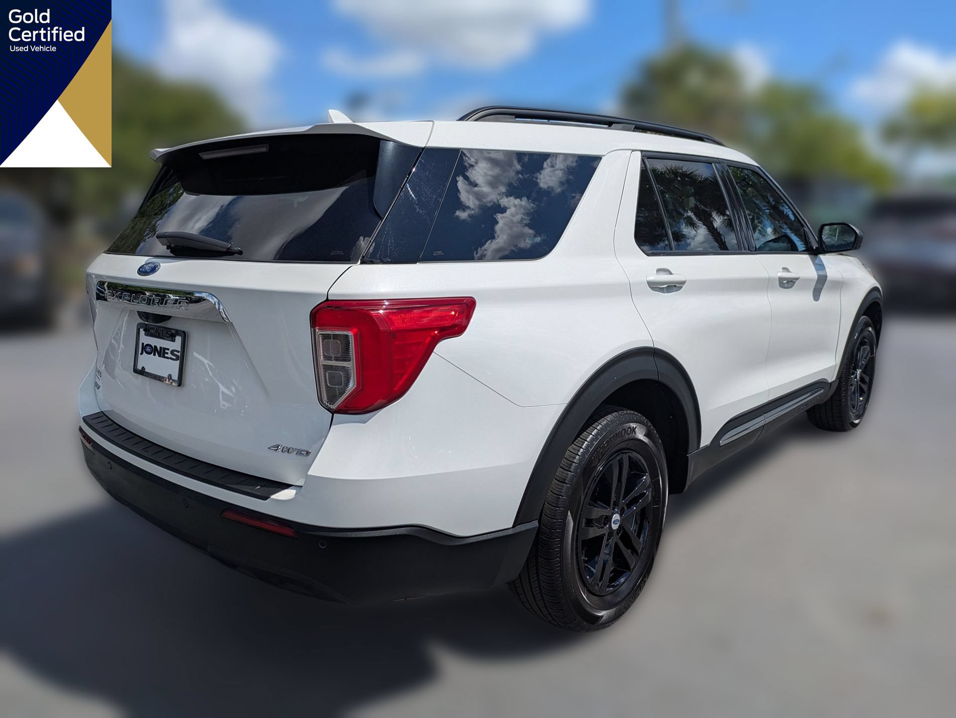 Certified 2023 Ford Explorer XLT AWD/4WD image 6