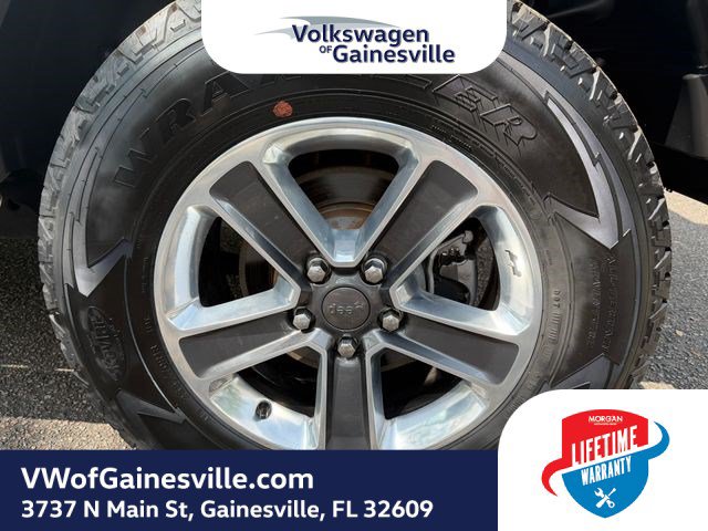 Used 2018 Jeep Wrangler Unlimited Sahara AWD/4WD image 29