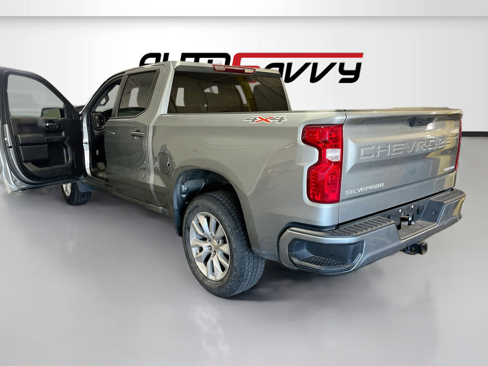 Used 2025 Chevrolet Silverado 1500 Custom AWD/4WD image 5