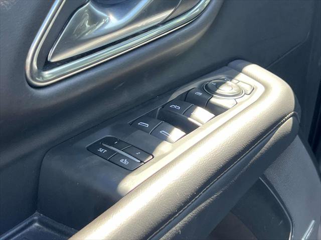 Used 2022 Chevrolet Suburban High Country AWD/4WD image 19