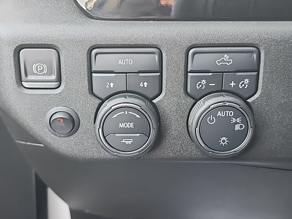 Used 2022 Chevrolet Silverado 1500 LT image 19