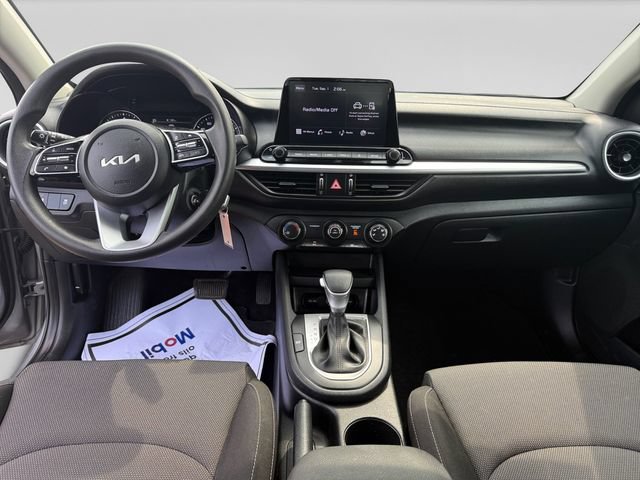 Certified 2022 Kia Forte LXS w/ LXS Technology Package FWD image 17