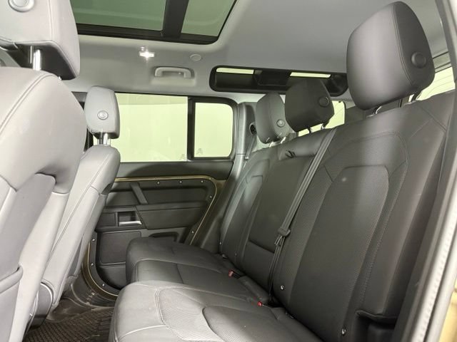 Certified 2025 Land Rover Defender 110 S AWD/4WD image 24