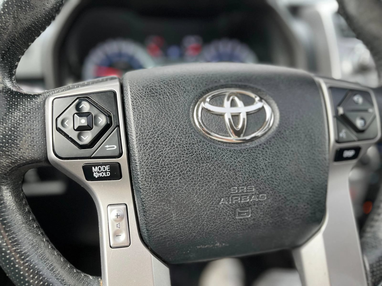 Used 2014 Toyota 4Runner Limited AWD/4WD image 16