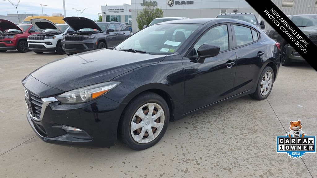 Used 2018 MAZDA MAZDA3 Sport FWD image 1