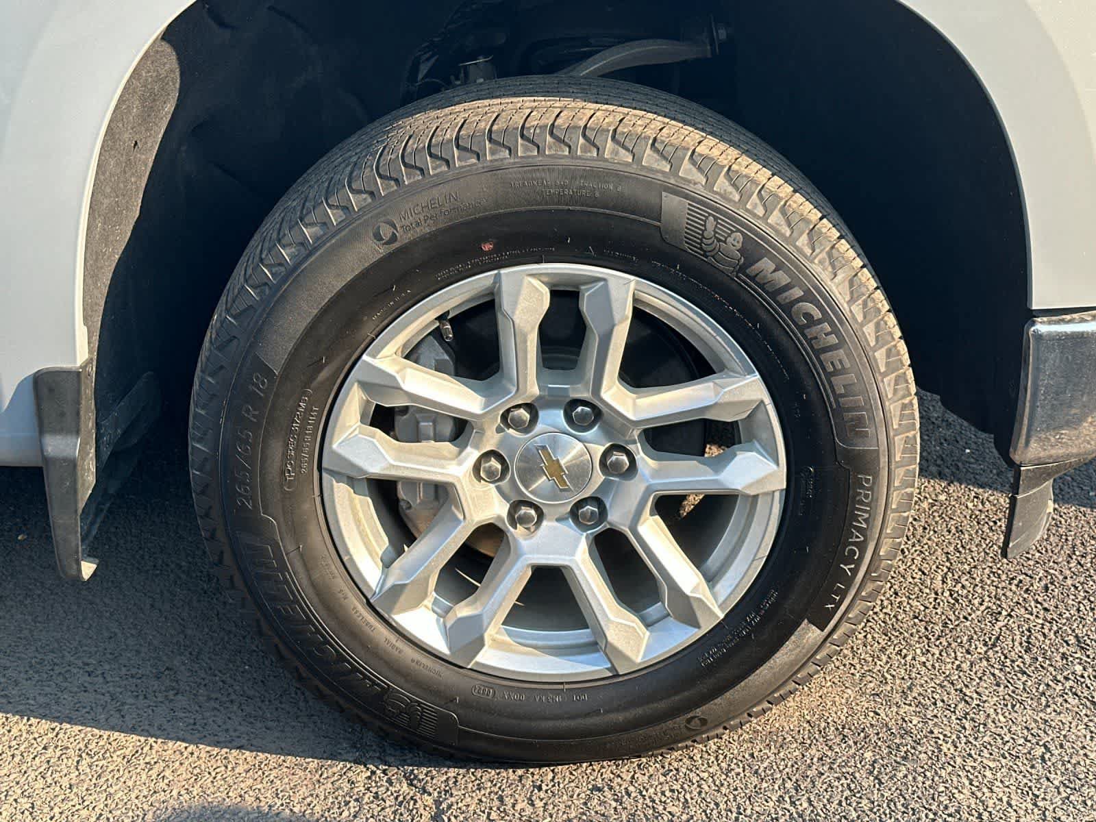 Used 2024 Chevrolet Silverado 1500 LT AWD/4WD image 10