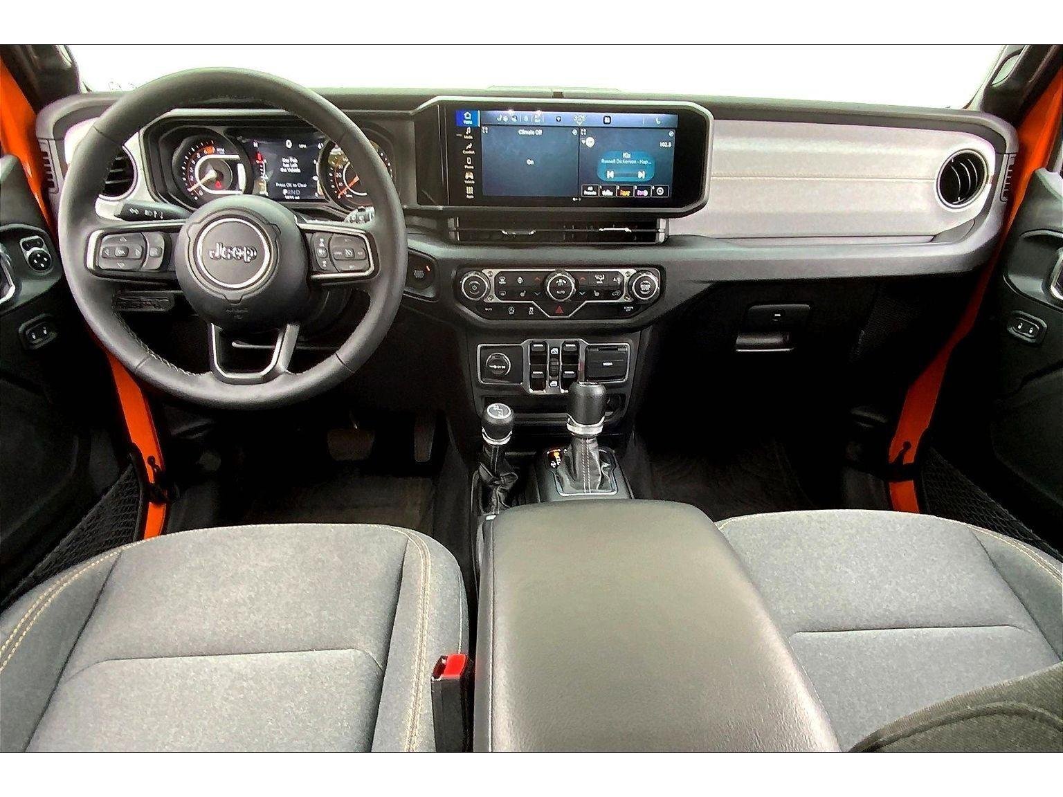 Used 2025 Jeep Wrangler Sport S image 13