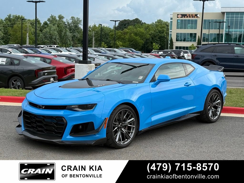 Used 2022 Chevrolet Camaro ZL1 RWD image 3