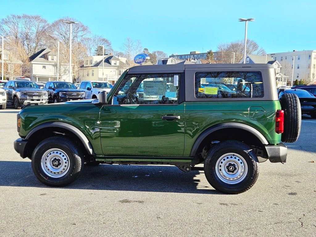 New 2025 Ford Bronco 2-Door image 2