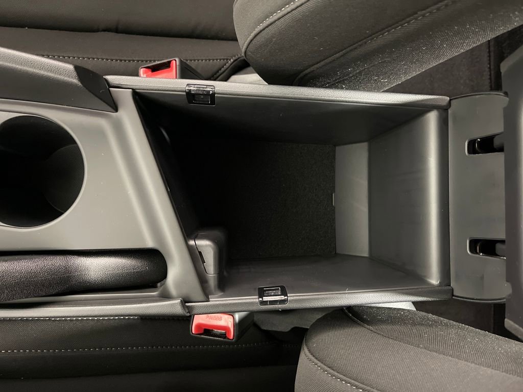 New 2026 Hyundai Elantra Sport FWD image 25