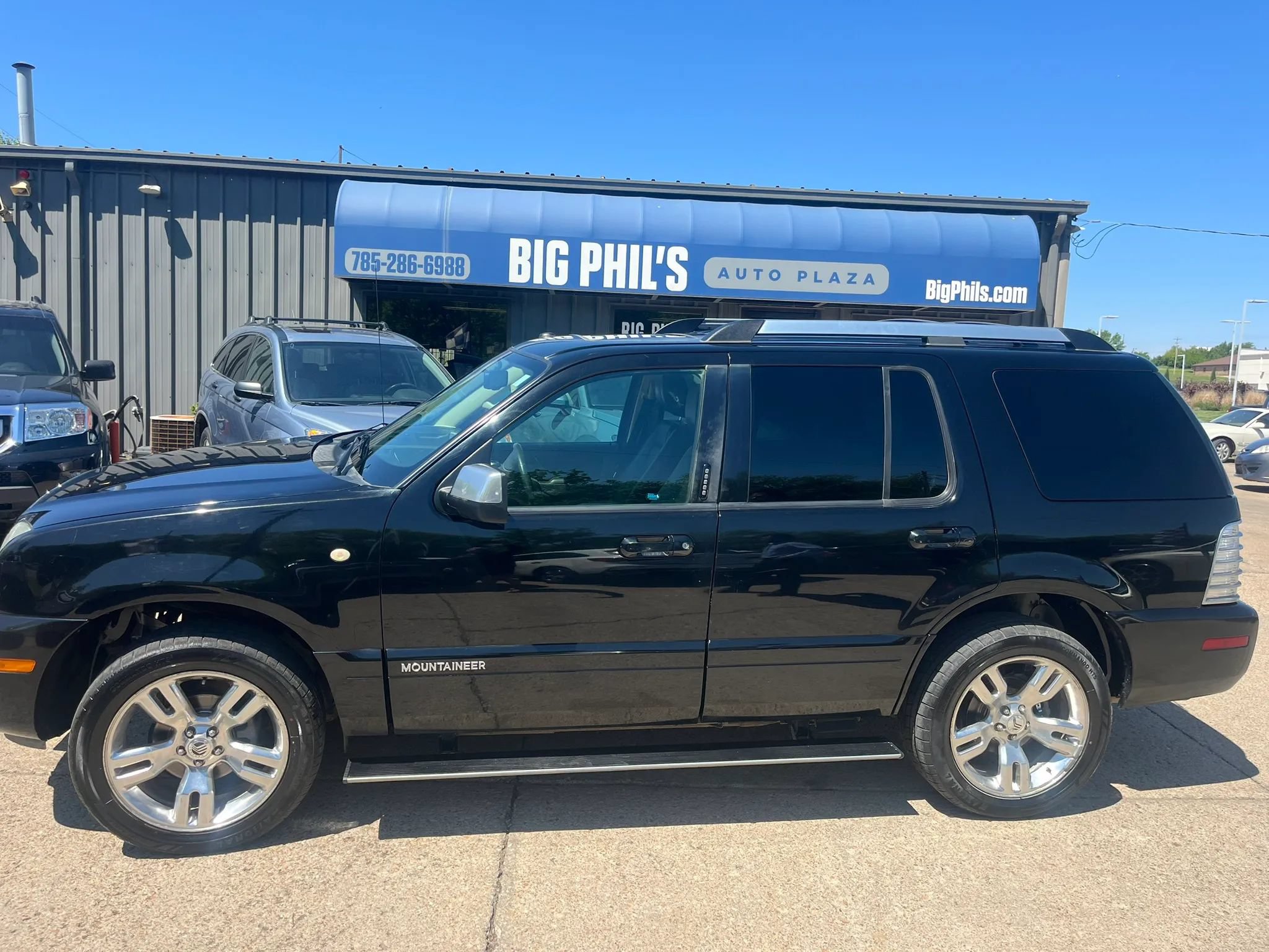 Used 2010 Mercury Mountaineer Premier AWD/4WD image 2