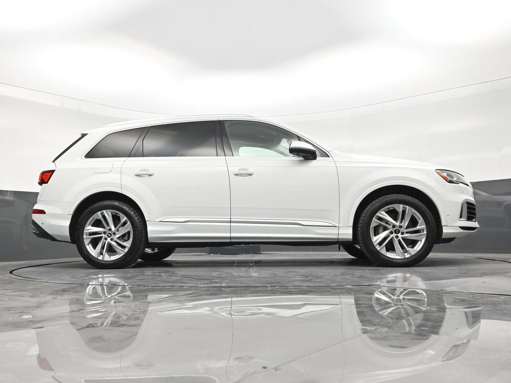 Used 2021 Audi Q7 3.0T Premium Plus AWD/4WD image 24