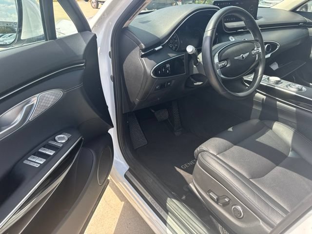 Used 2025 Genesis GV70 2.5T AWD/4WD image 9