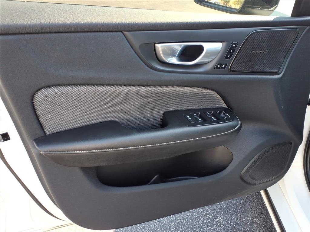 Used 2024 Volvo S60 B5 Plus w/ Protection Package Premier AWD/4WD image 17