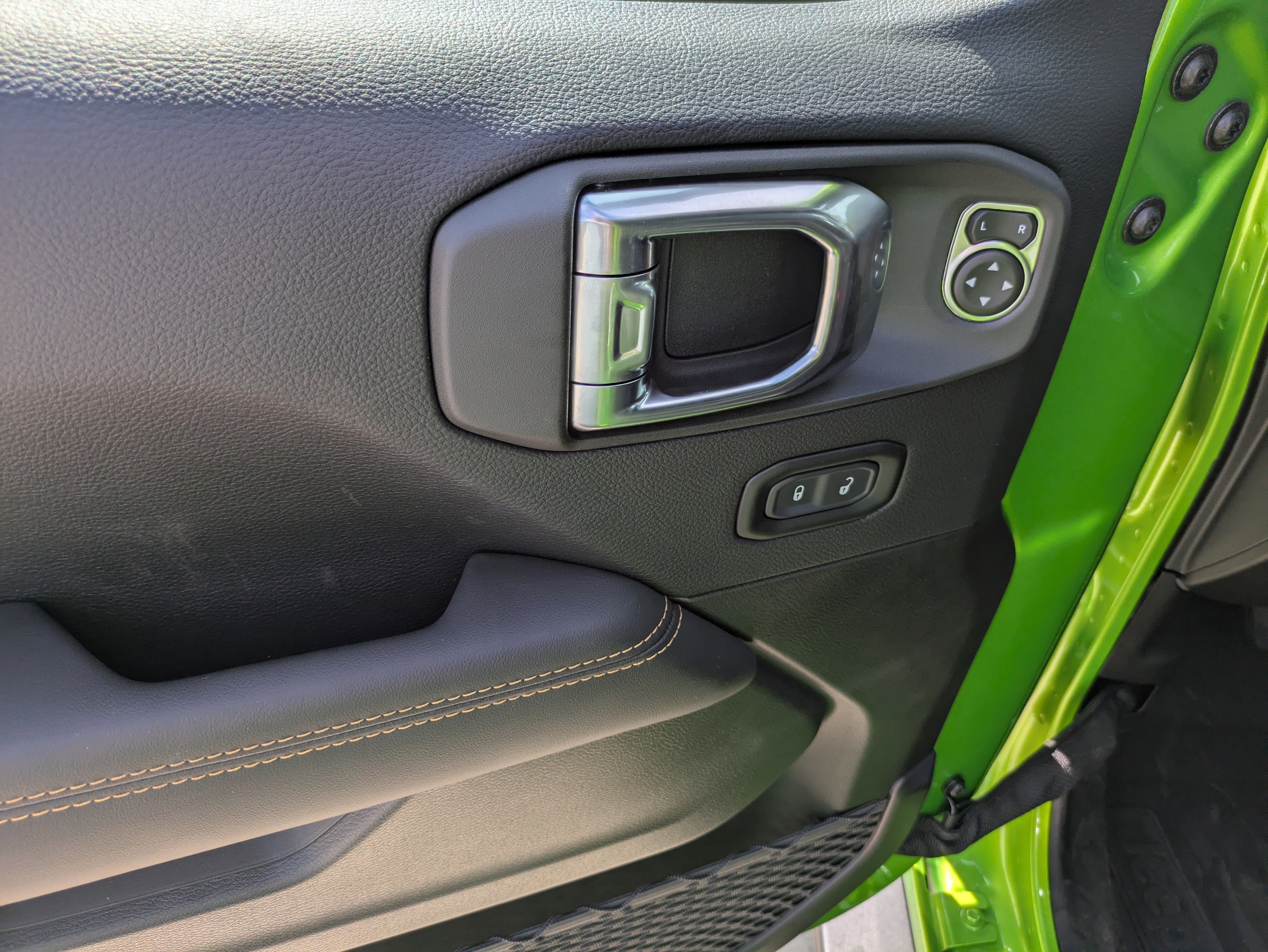 New 2025 Jeep Wrangler Unlimited Rubicon 392 image 9